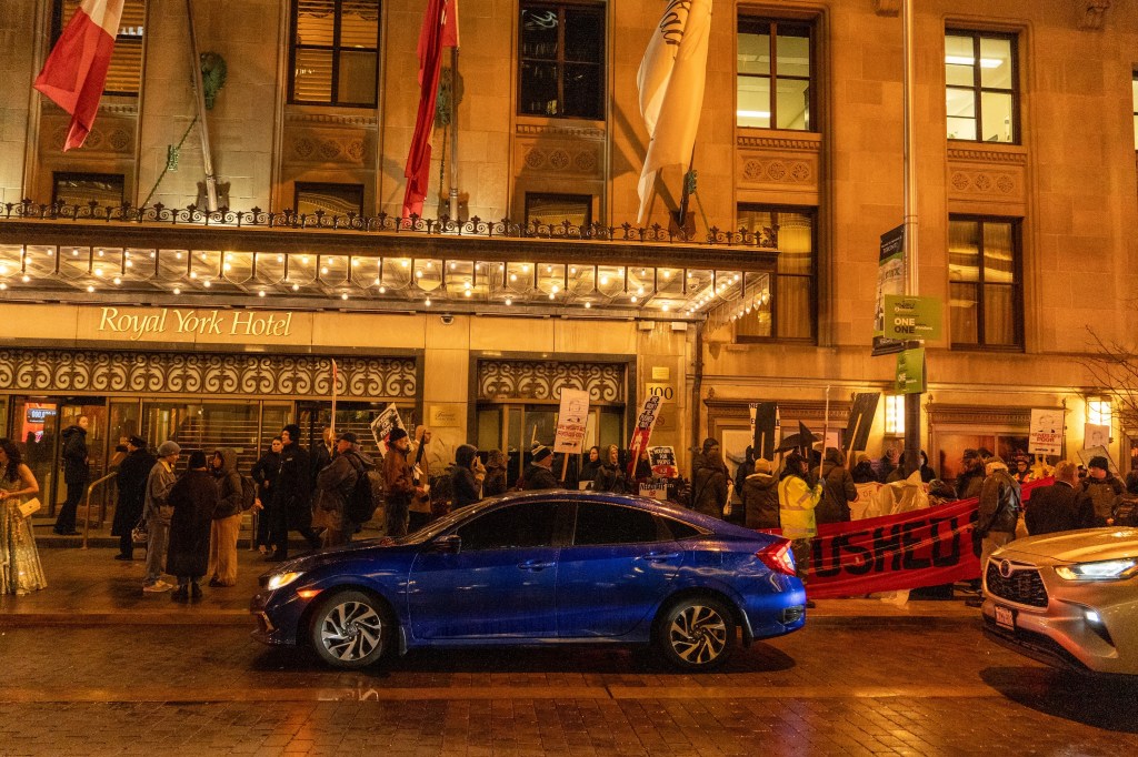 confronting jon love’s&nbsp;gala